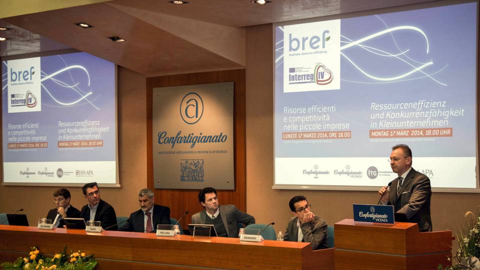 Il presidente Confartigianato Vicenza, Agostino Bonomo, in apertura del convegno - Foto di Tommy Ilai Il presidente Confartigianato Vicenza, Agostino Bonomo, in apertura del convegno - Foto di Tommy Ilai