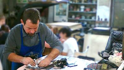 Giancarlo Busato in uno dei suoi laboratori di una precedente edizione