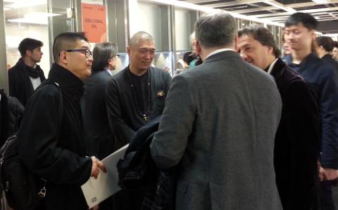 La delegazione cinese in visita agli stand