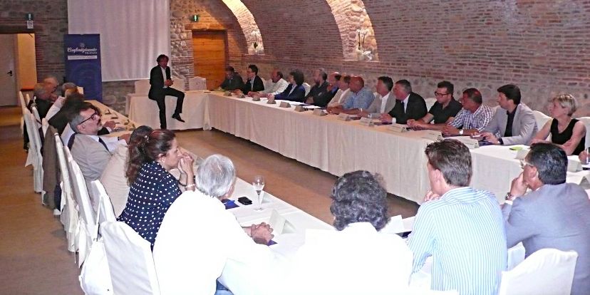 Un momento dell'incontro del giugno scorso