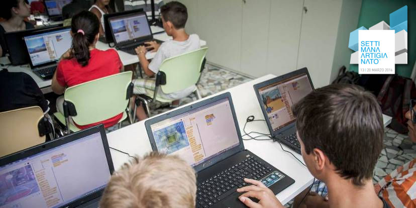 Un momento di una precedente edizione del Coderdojo Un momento di una precedente edizione del Coderdojo