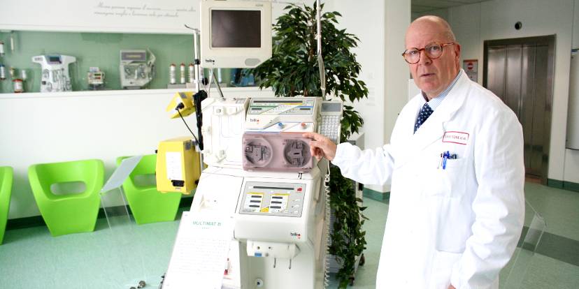 Il prof. Claudio Ronco Il prof. Claudio Ronco