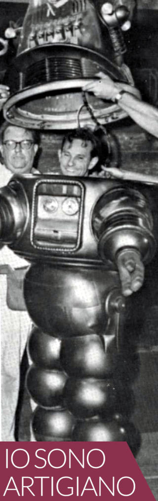 Il pianeta proibito (Forbidden Planet) è un classico del cinema di fantascienza del 1956, diretto da Fred M. Wilcox e prodotto dalla Metro-Goldwyn-Mayer